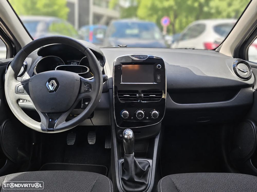 Renault Clio 1.5 dCi Dynamique S - 13