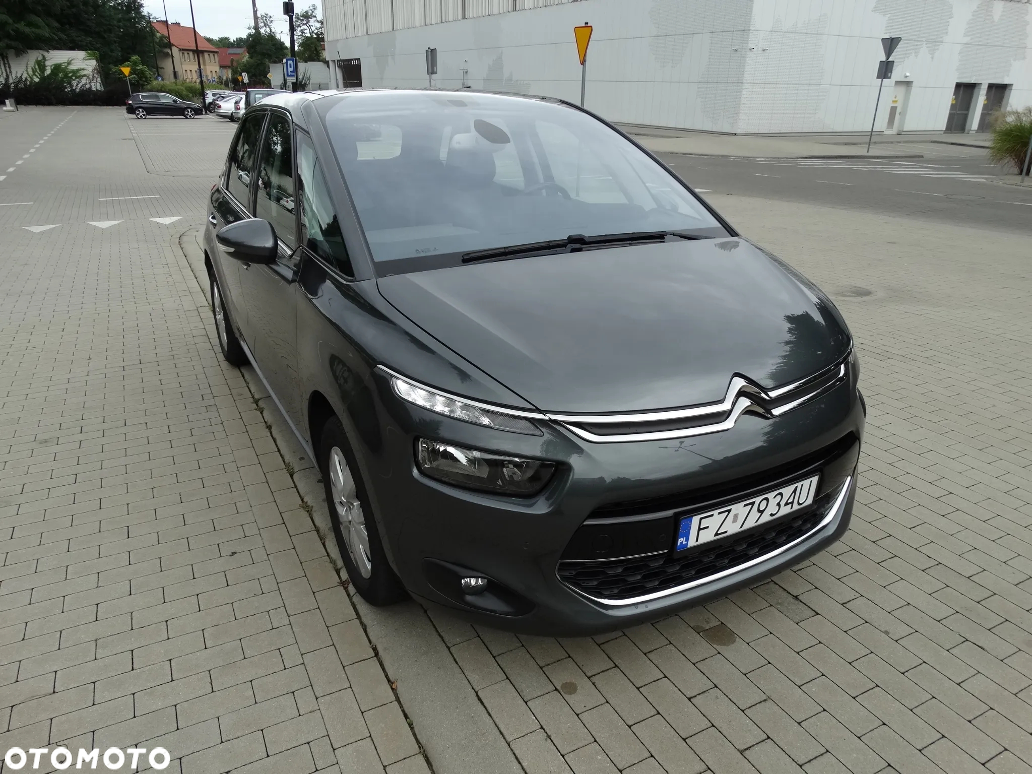 Citroën C4 Picasso PureTech 130 Stop&Start Exclusive - 4