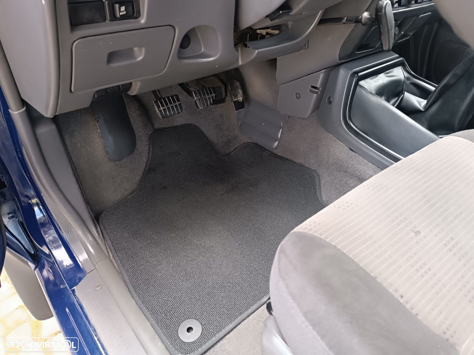 Nissan Pick Up - 11