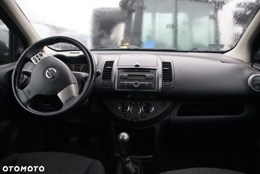 Auto na części - Nissan Note I E11 1.4 16V 88 KM CR14DE JH3103 BW9 2006R Silnik Skrzynia Drzwi Maska Klapa Zderzak Błotnik Szyba Lusterko Lampa Deska Kokpit Sterownik Moduł Czujnik Licznik Kierownica Panel - 14