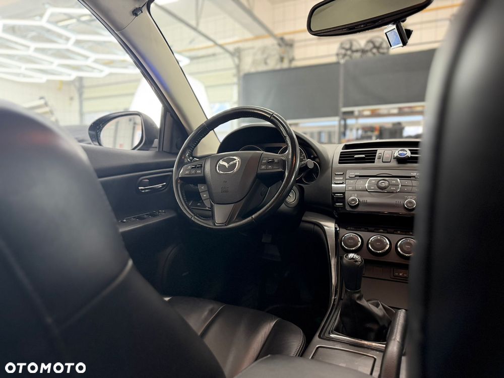 Mazda 6 2.2 CD Exclusive + - 12