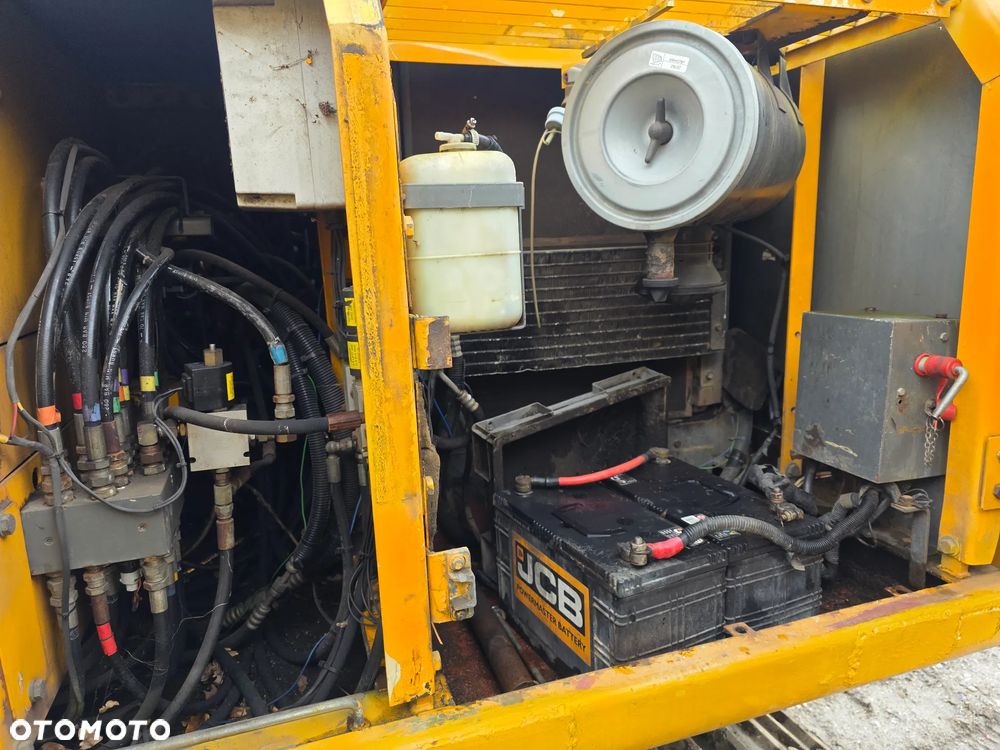 JCB JS 160 LC LONG - 8