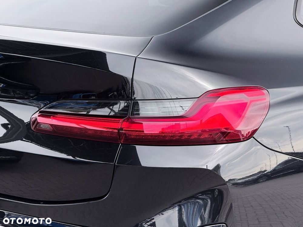 BMW X4 - 11