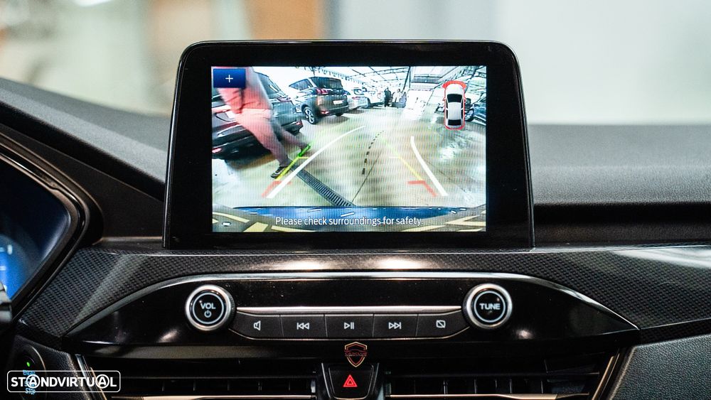 Ford Kuga 1.5 EcoBoost ST-LINE - 31