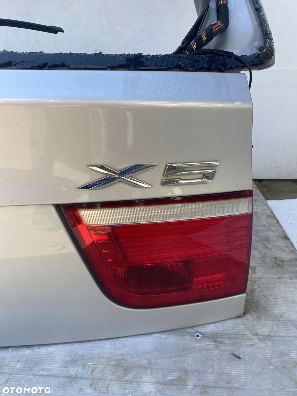 BMW X5 E70 KLAPA BAGAŻNIKA TYŁ TYLNA LAMPY - 11