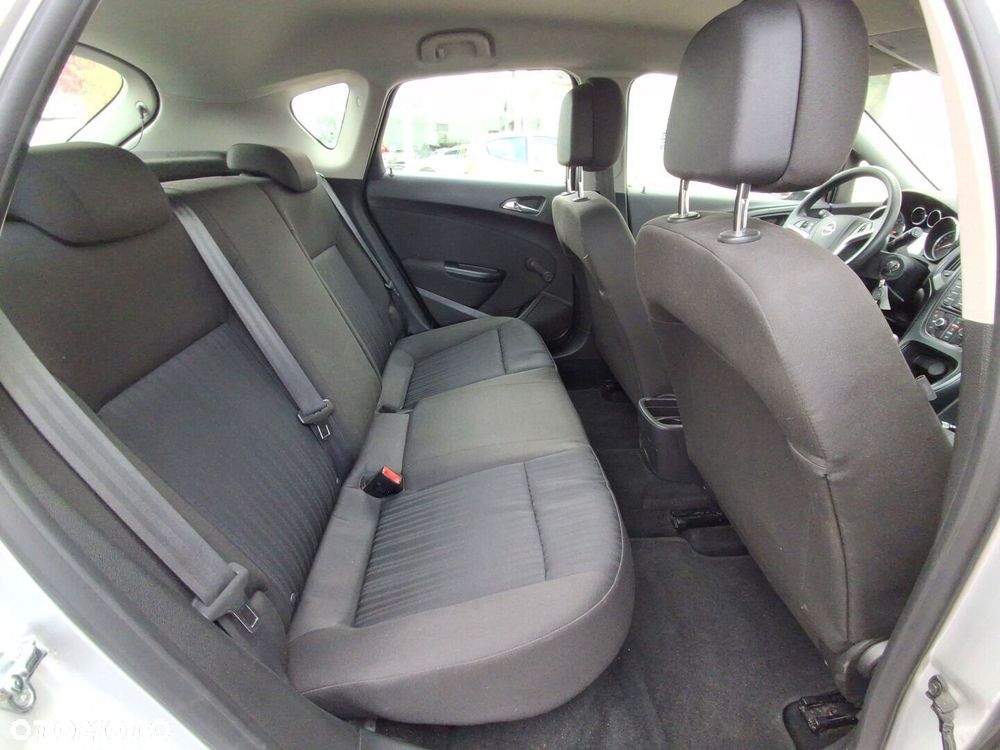Opel Astra - 11