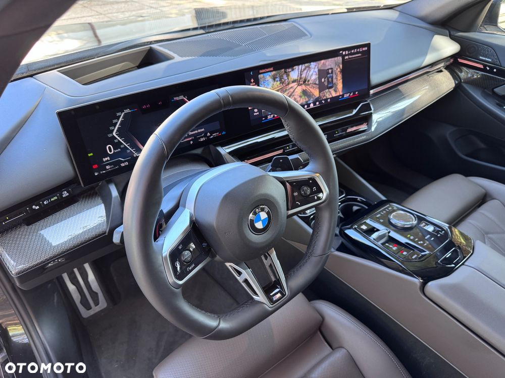 BMW Seria 5 520d xDrive mHEV M Sport - 28