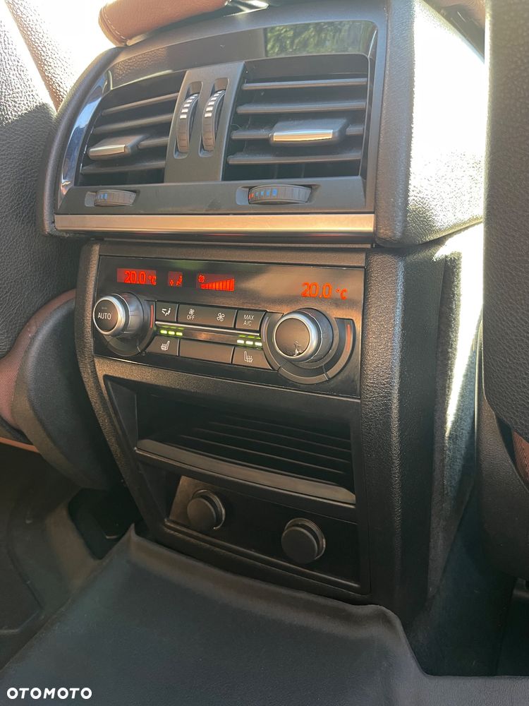 BMW X5 xDrive35i Edition Exclusive - 38
