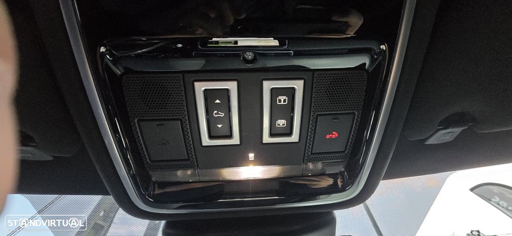 Land Rover Range Rover Velar 3.0d R-Dynamic HSE - 36