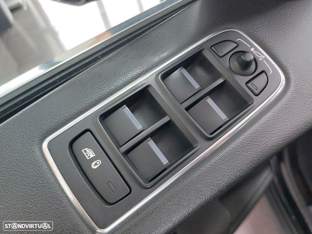 Jaguar F-Pace 2.0 i4D Prestige AWD - 15