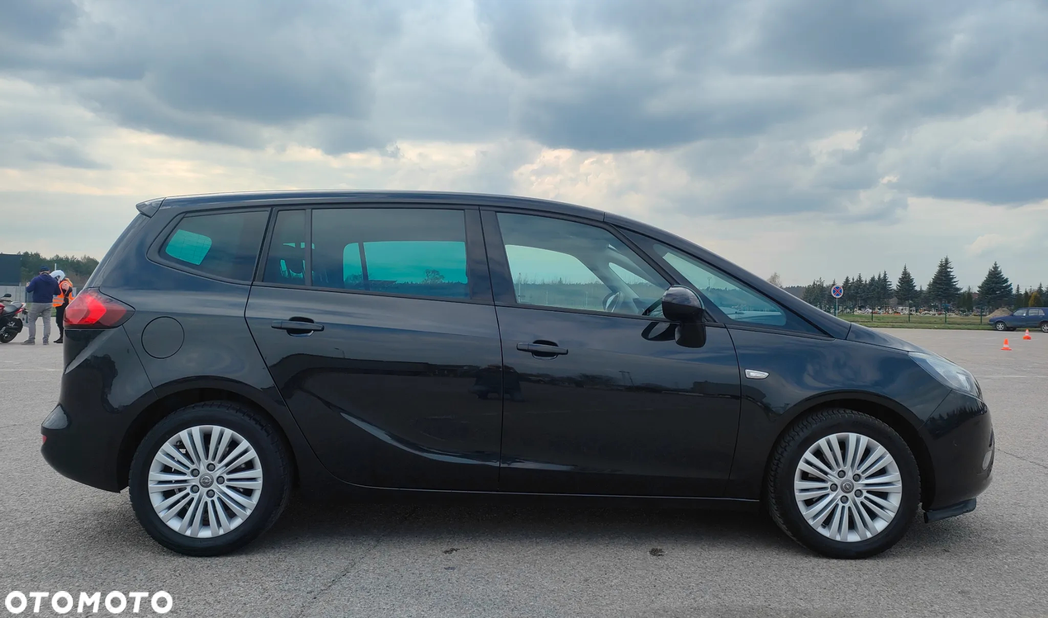 Opel Zafira 1.4 T Cosmo EcoFLEX S&S - 2
