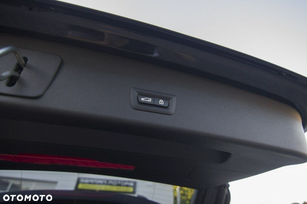 BMW X1 xDrive20d Sport Line - 36