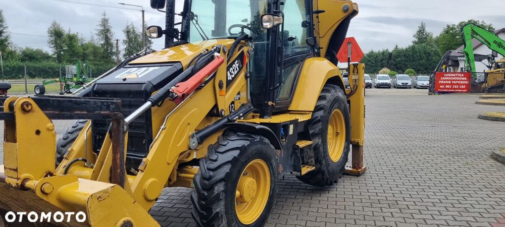 Caterpillar 432F2 - 3