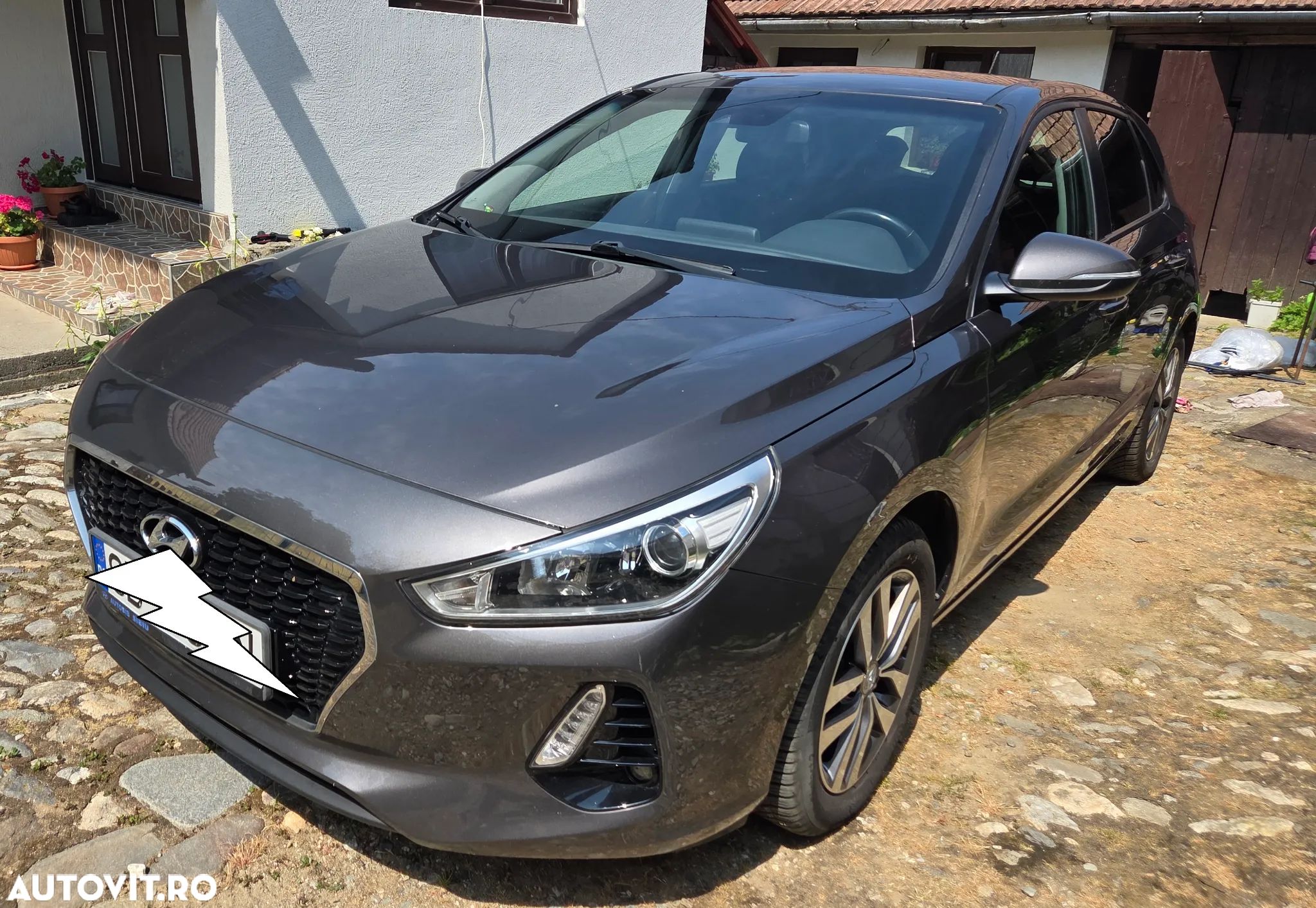 Hyundai i30 1.4 100CP 5DR M/T Highway - 1