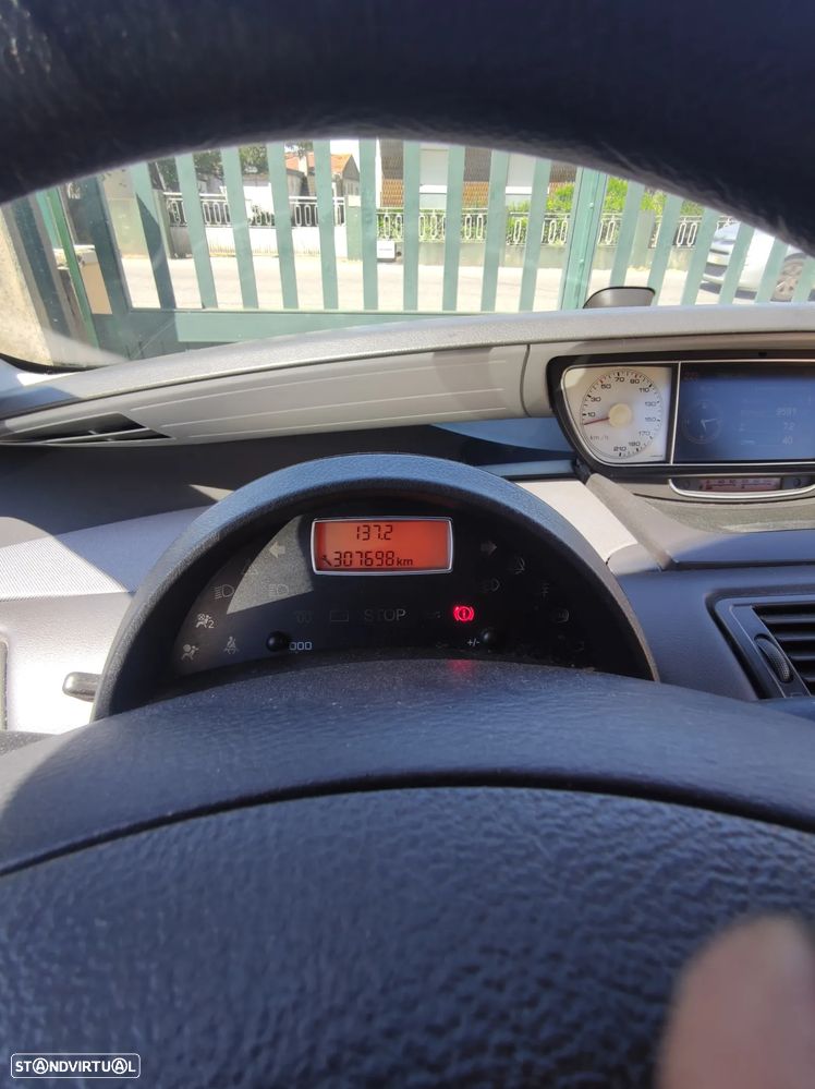 Peugeot 807 2.0 HDi - 9