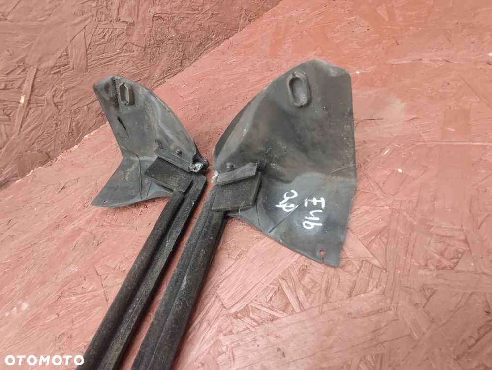 BMW E46 COUPE ORYGINALNA USZCZELKA DRZWI GÓRNA SZYBY WEWNĘTRZNA LEWA / PRAWA W DOBRYM STANIE O NR. 51 32 8 194 731 / 51 32 8 194 732 OEM - 14