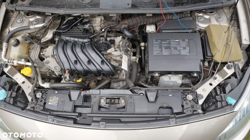 Renault Fluence 1.6 16V Limited - 11