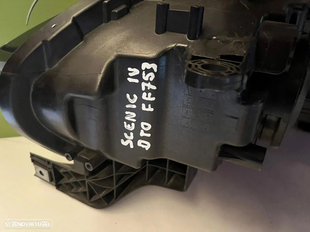 RENAULT SCENIC IV 4 FAROL DIREITO - FF753 - 9