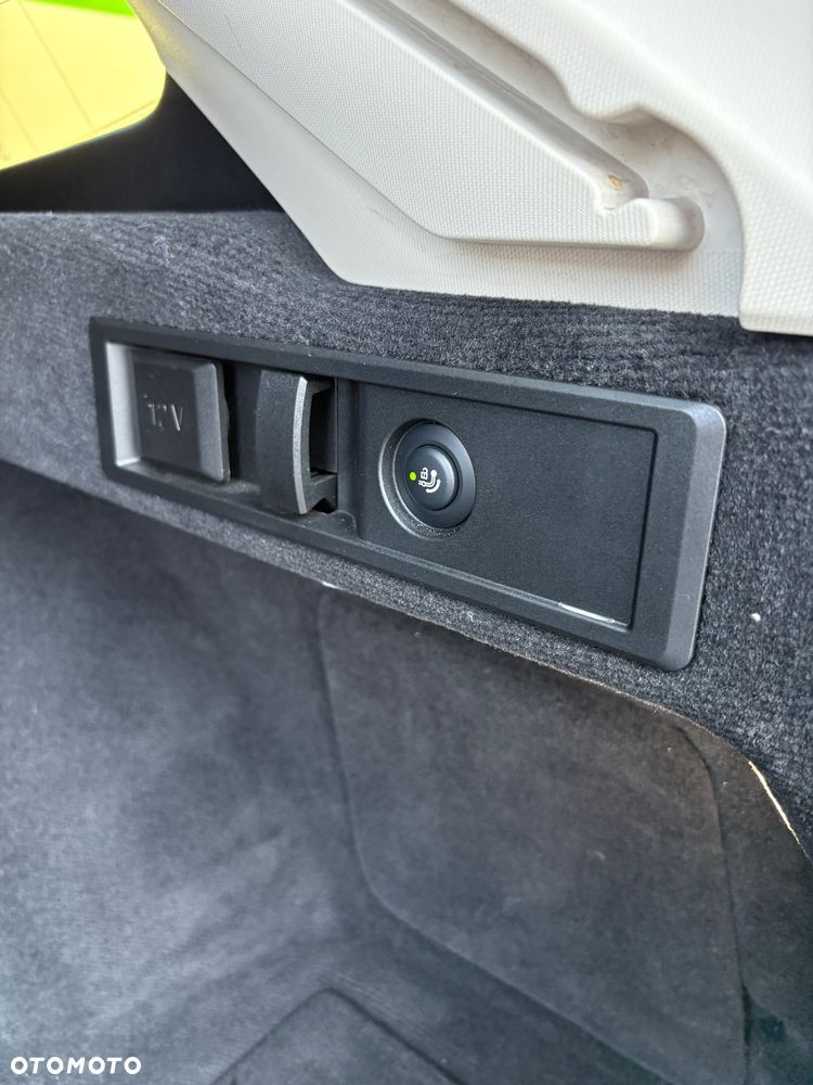 BMW Seria 3 318d Business Edition - 12