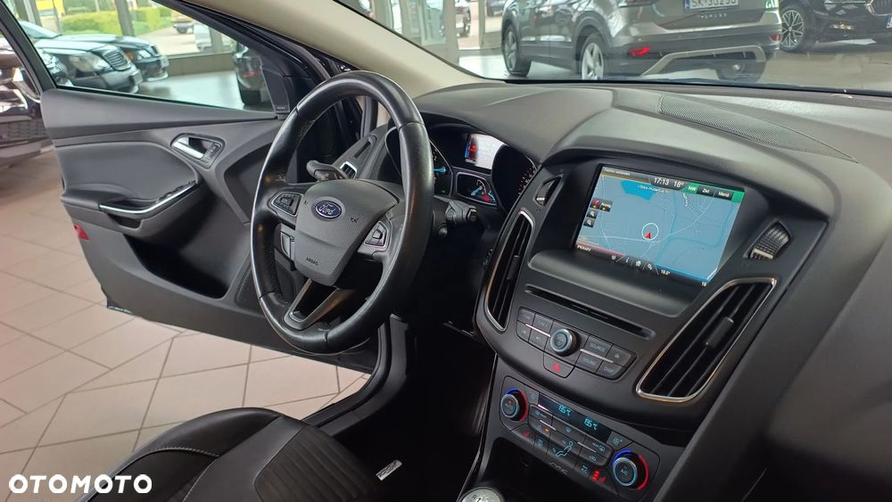 Ford Focus 1.5 EcoBoost Titanium ASS - 7