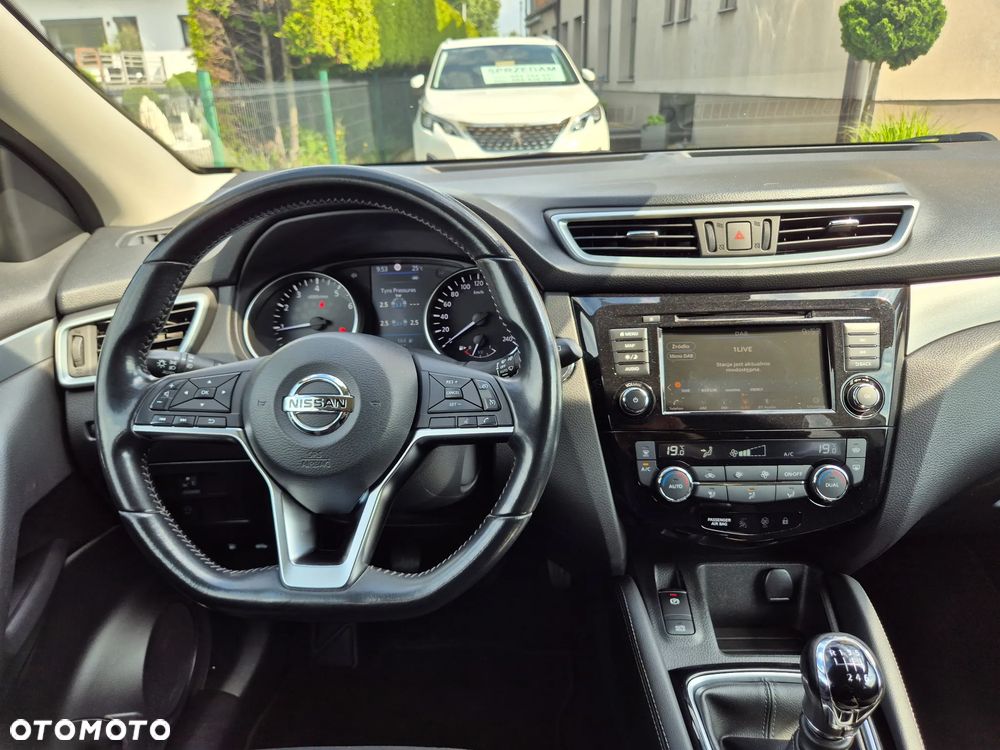 Nissan Qashqai 1.3 DIG-T N-Connecta - 6