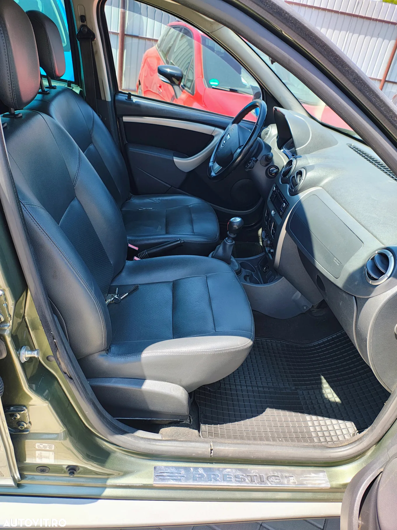 Dacia Duster 1.5 dCi 4x2 Prestige - 30
