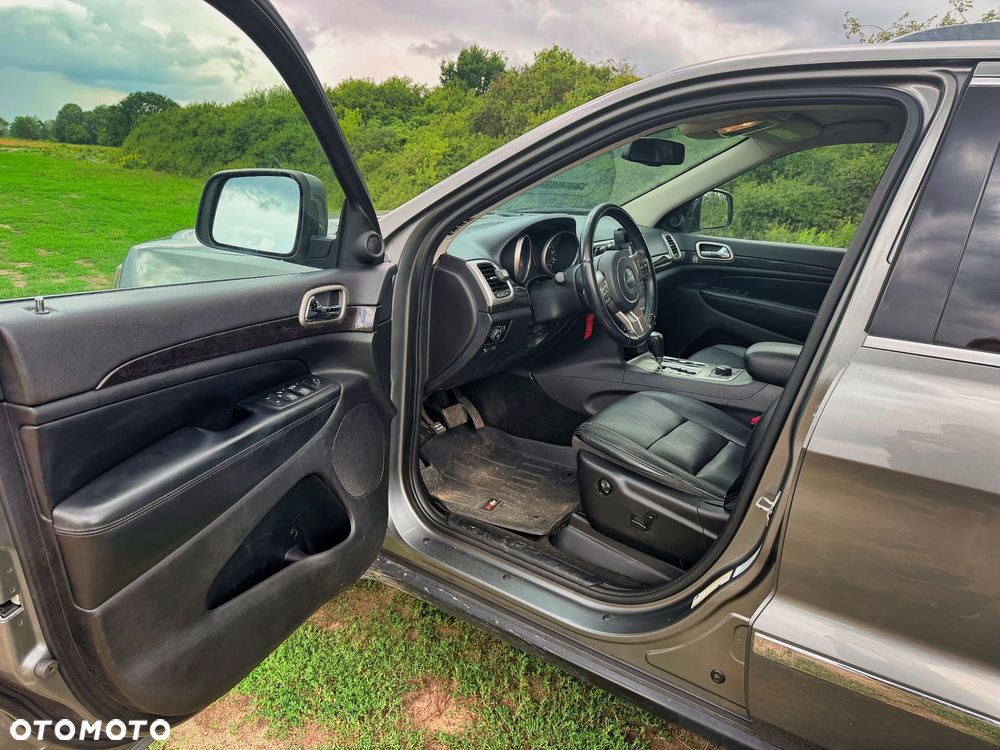 Jeep Grand Cherokee - 13