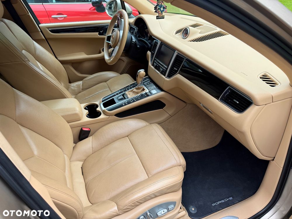 Porsche Macan S - 11
