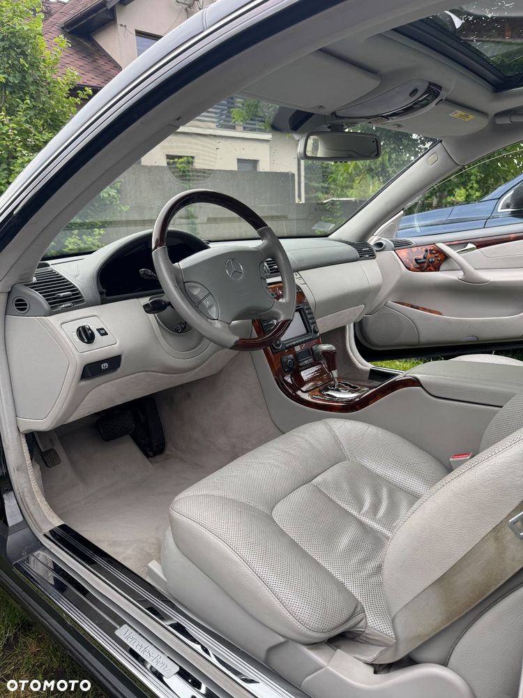 Mercedes-Benz CL 500 - 22