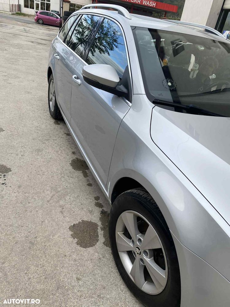 Skoda Octavia 1.6 TDI 4x4 ELEGANCE - 6