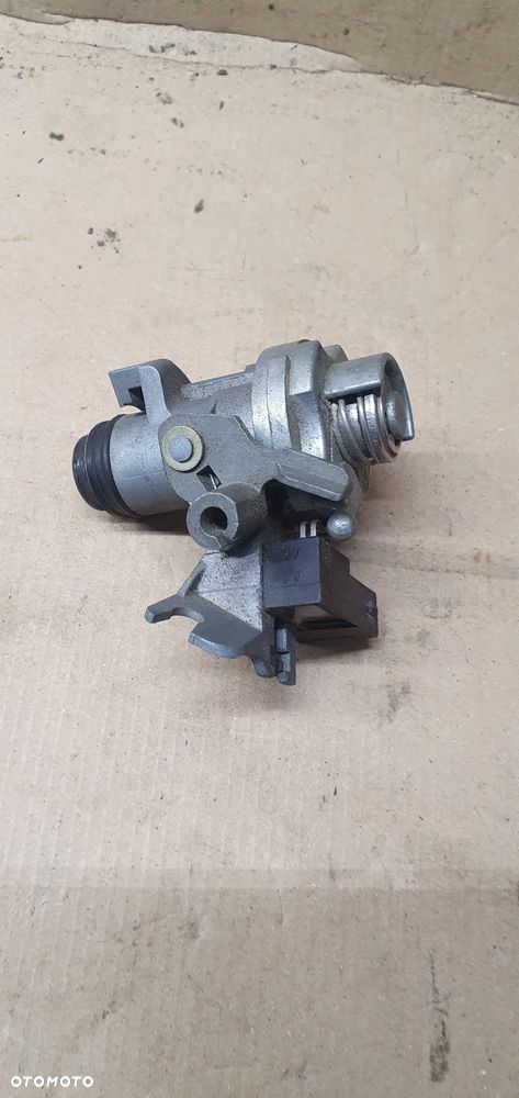 Wkładka zamka klapy bagażnika Audi A6 C6 8E0827573 - 3