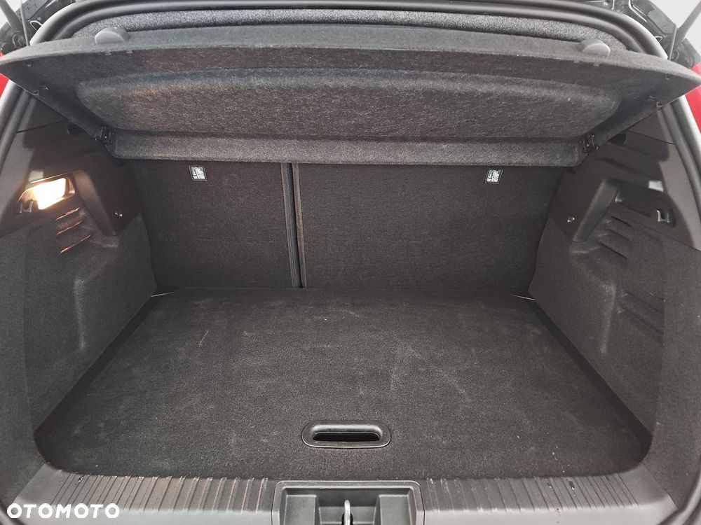 Renault Captur 1.3 TCe mHEV Techno EDC - 33