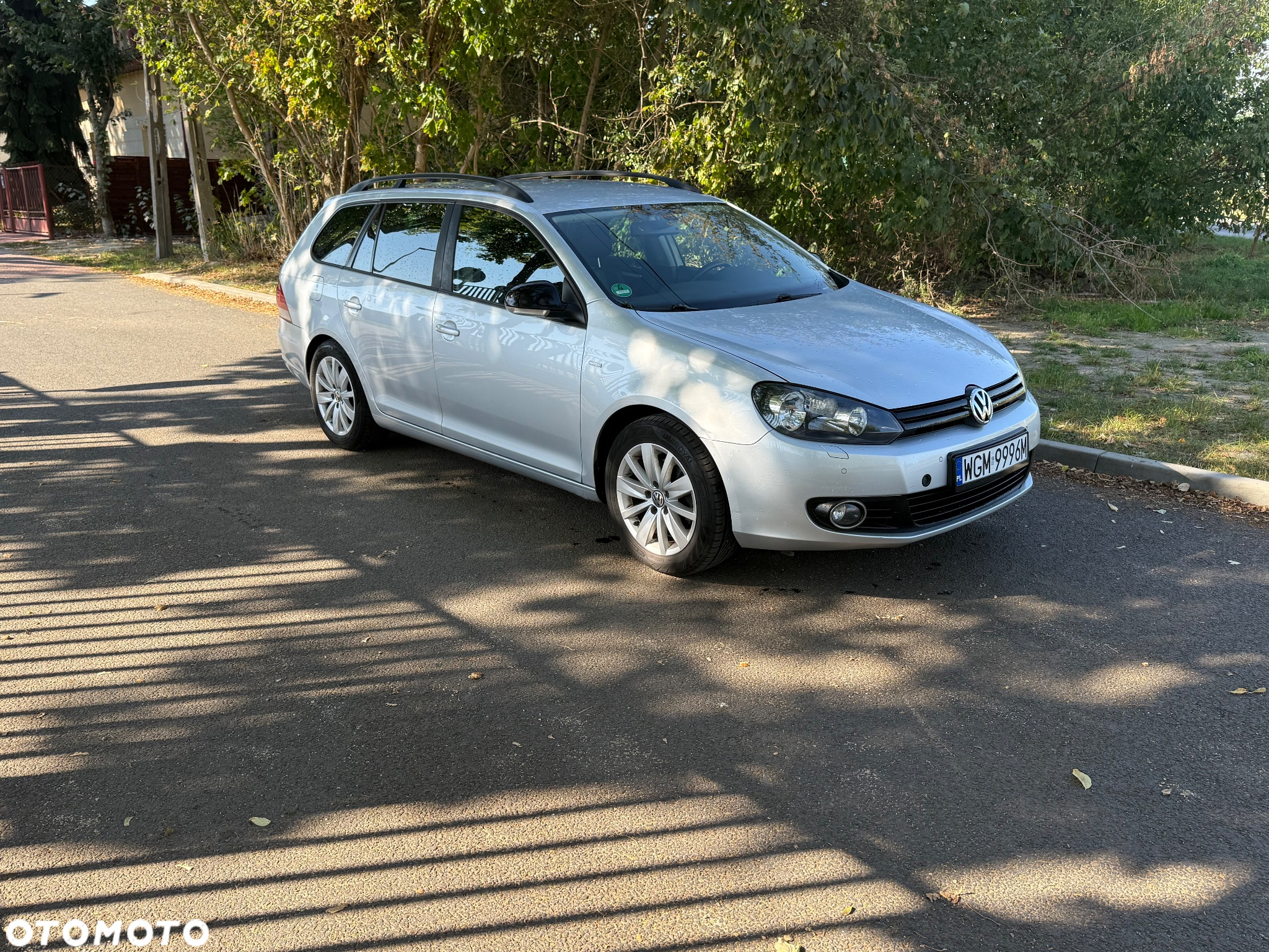 Volkswagen Golf - 6
