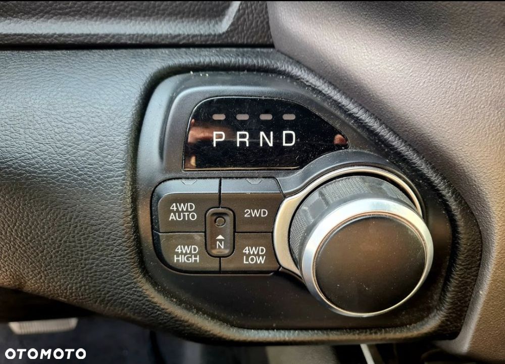 RAM 1500 - 10