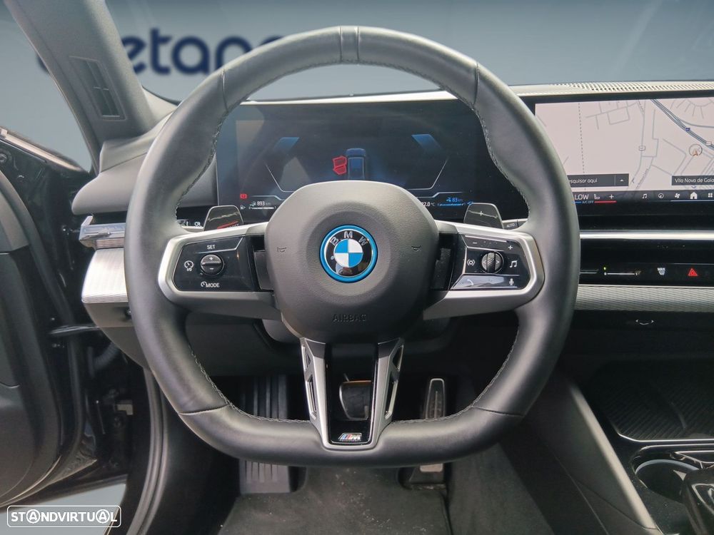 BMW 530 e Pack Desportivo M - 13