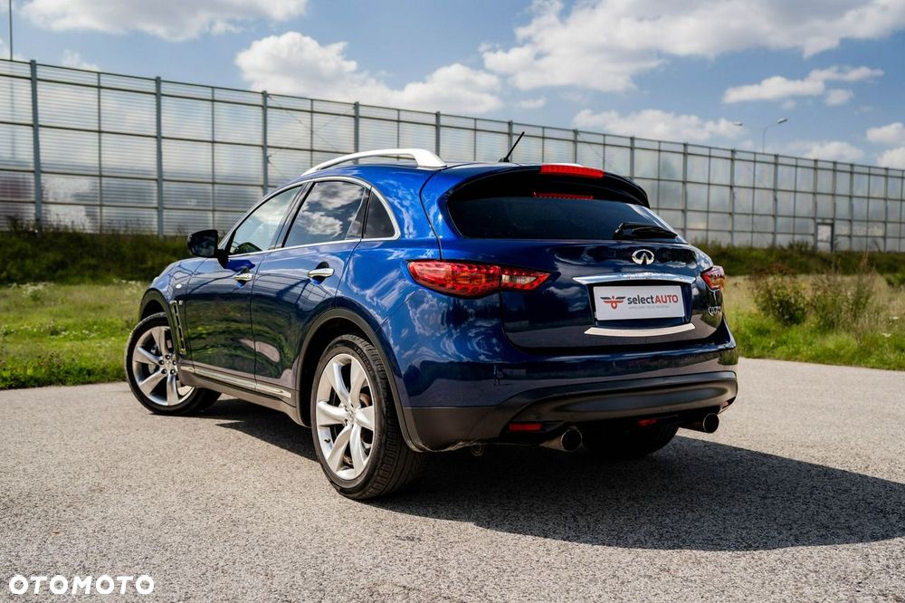 Infiniti QX70 - 5