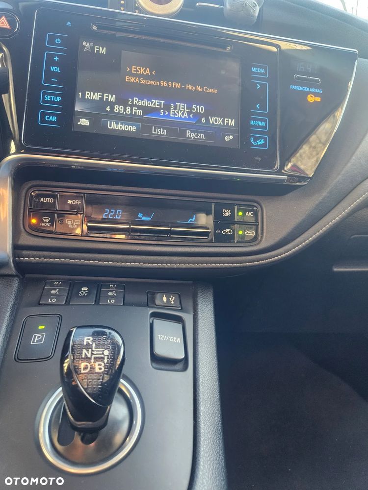 Toyota Auris Hybrid 135 Prestige - 16