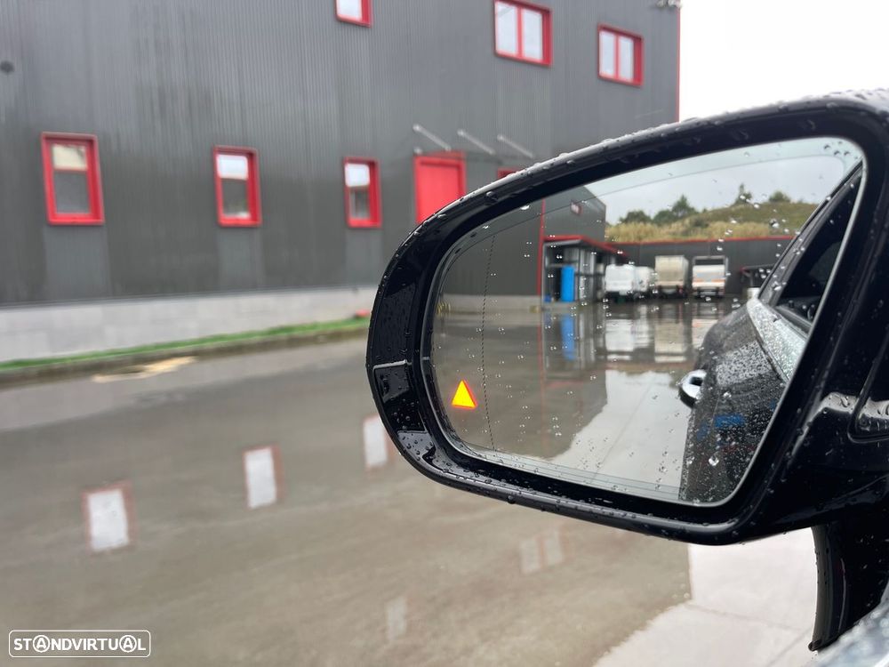 Mercedes-Benz E 300 d AMG Line 4Matic Aut. - 16