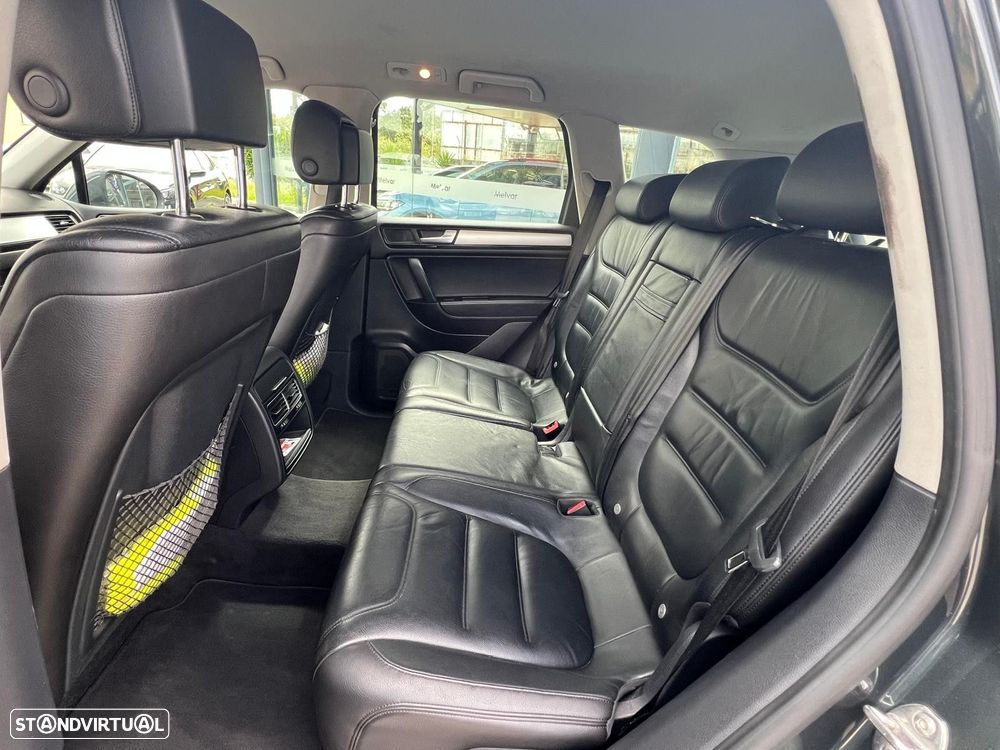 VW Touareg 3.0 TDI V6 Tiptronic - 8