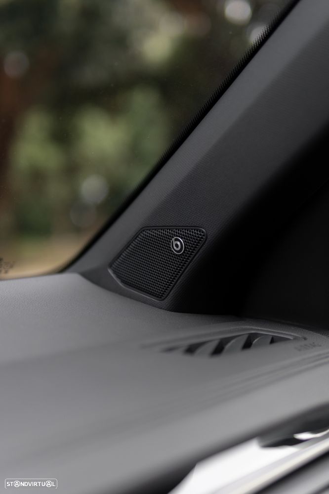 VW T-Roc 2.0 TDI R-Line DSG - 36