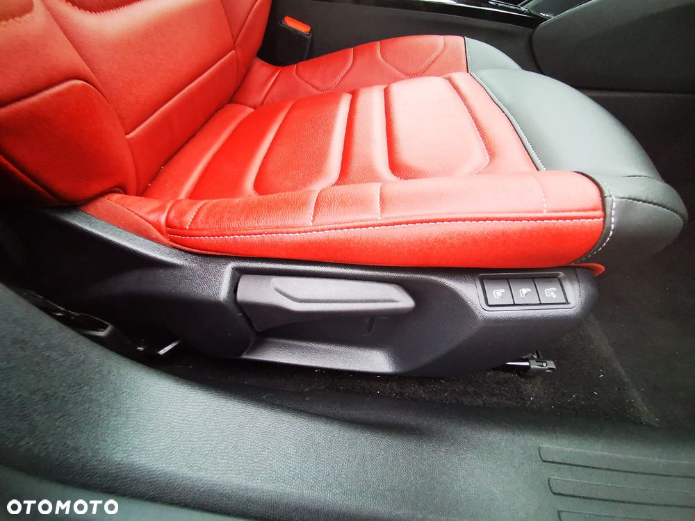 Citroën C4 EV136 50kWh Shine - 18