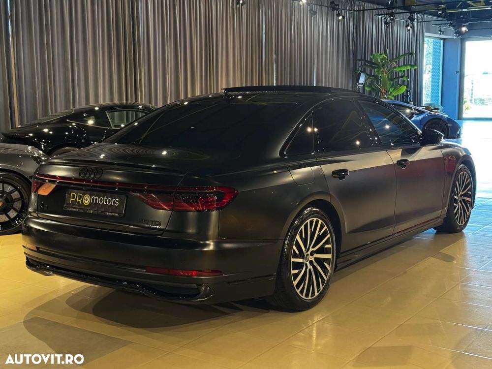 Audi A8 - 3