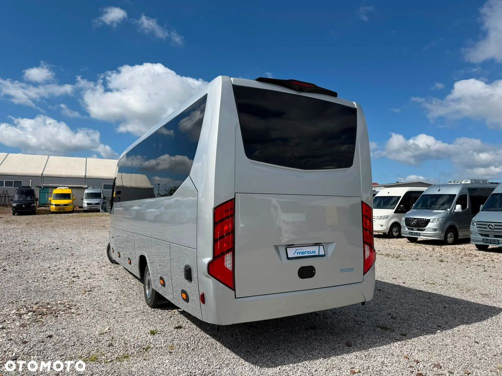 Mercedes-Benz Sprinter 519 - 9