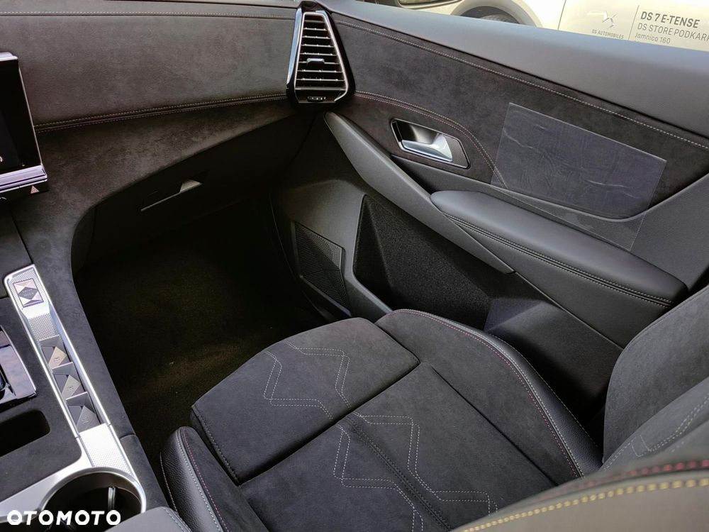 DS Automobiles DS 7 Crossback - 16