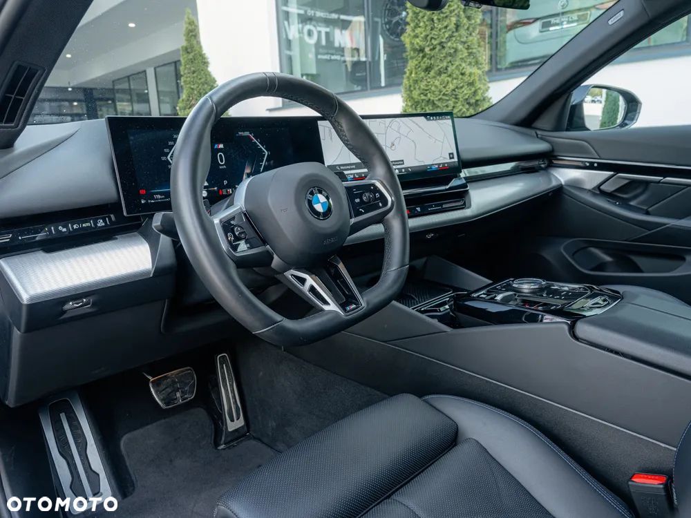 BMW Seria 5 520d xDrive - 7