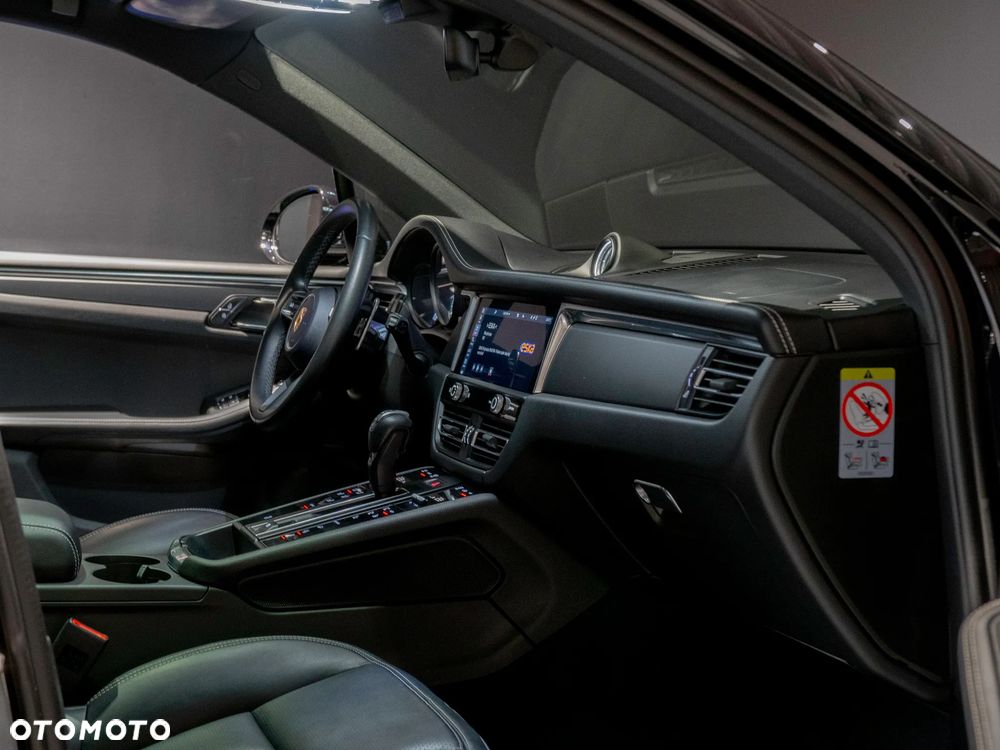 Porsche Macan Standard - 19