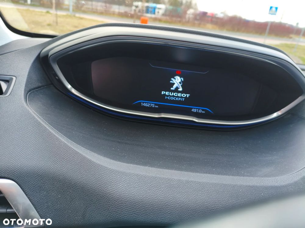 Peugeot 5008 2.0 HDi Family 7os - 9