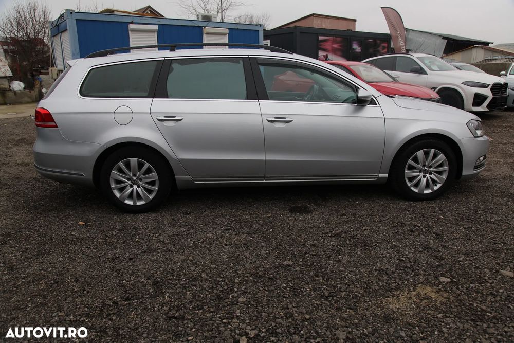 Volkswagen Passat - 4