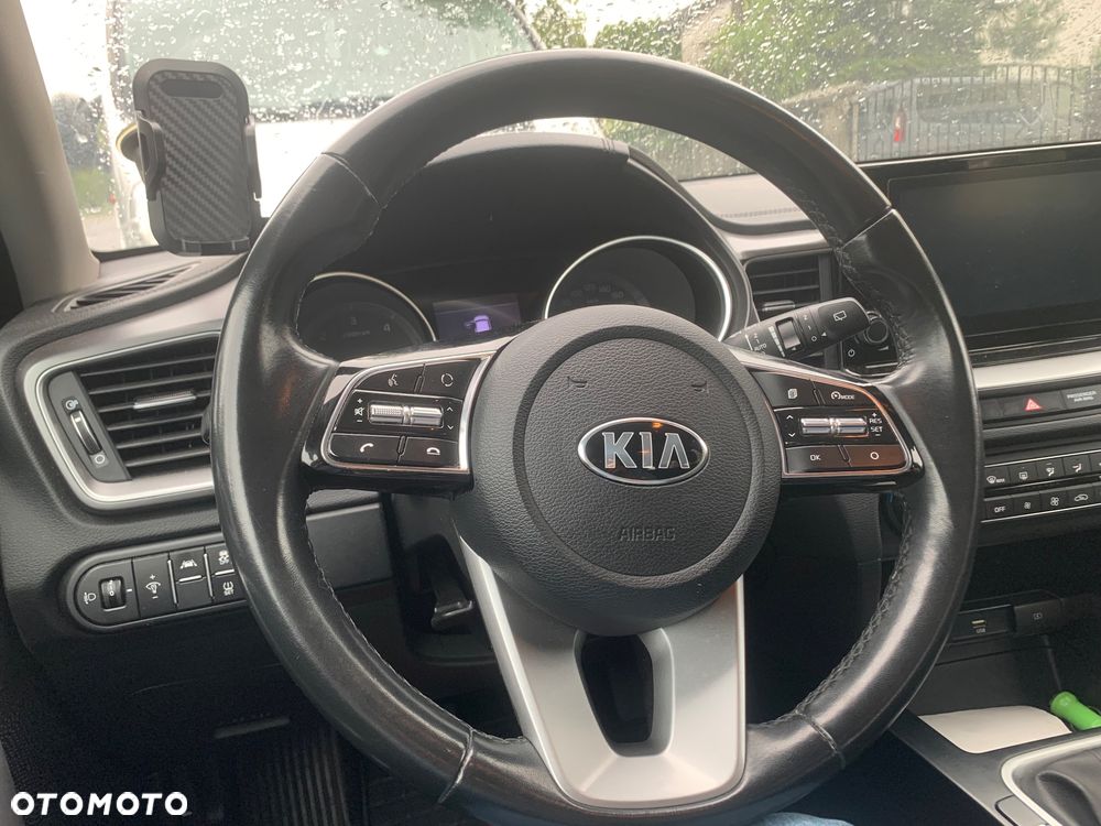 Kia Ceed 1.6 CRDi SCR L - 9