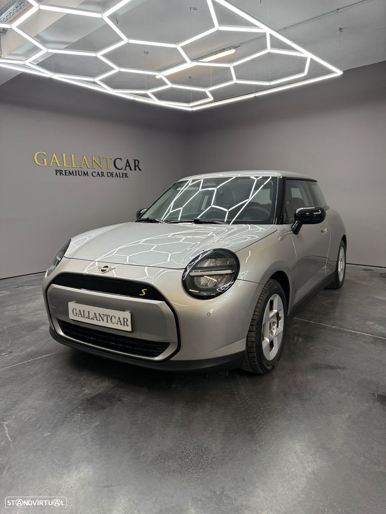 MINI 3 Portas Cooper SE Classic - 1